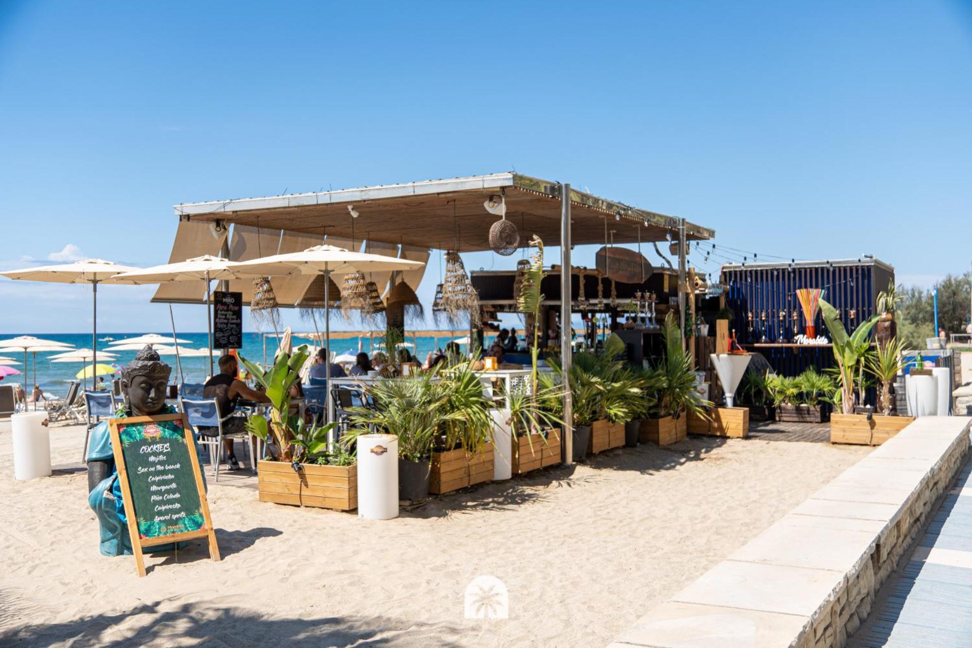 Mediterranean Way - Ponet サロウ エクステリア 写真